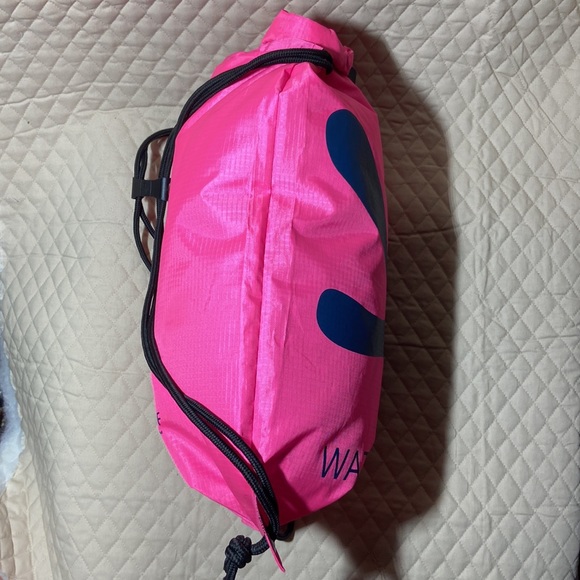 Gecko Brands Waterproof Beach, Pool or Boating Backpack Bag. 24” X 13.5” - Picture 5 of 10